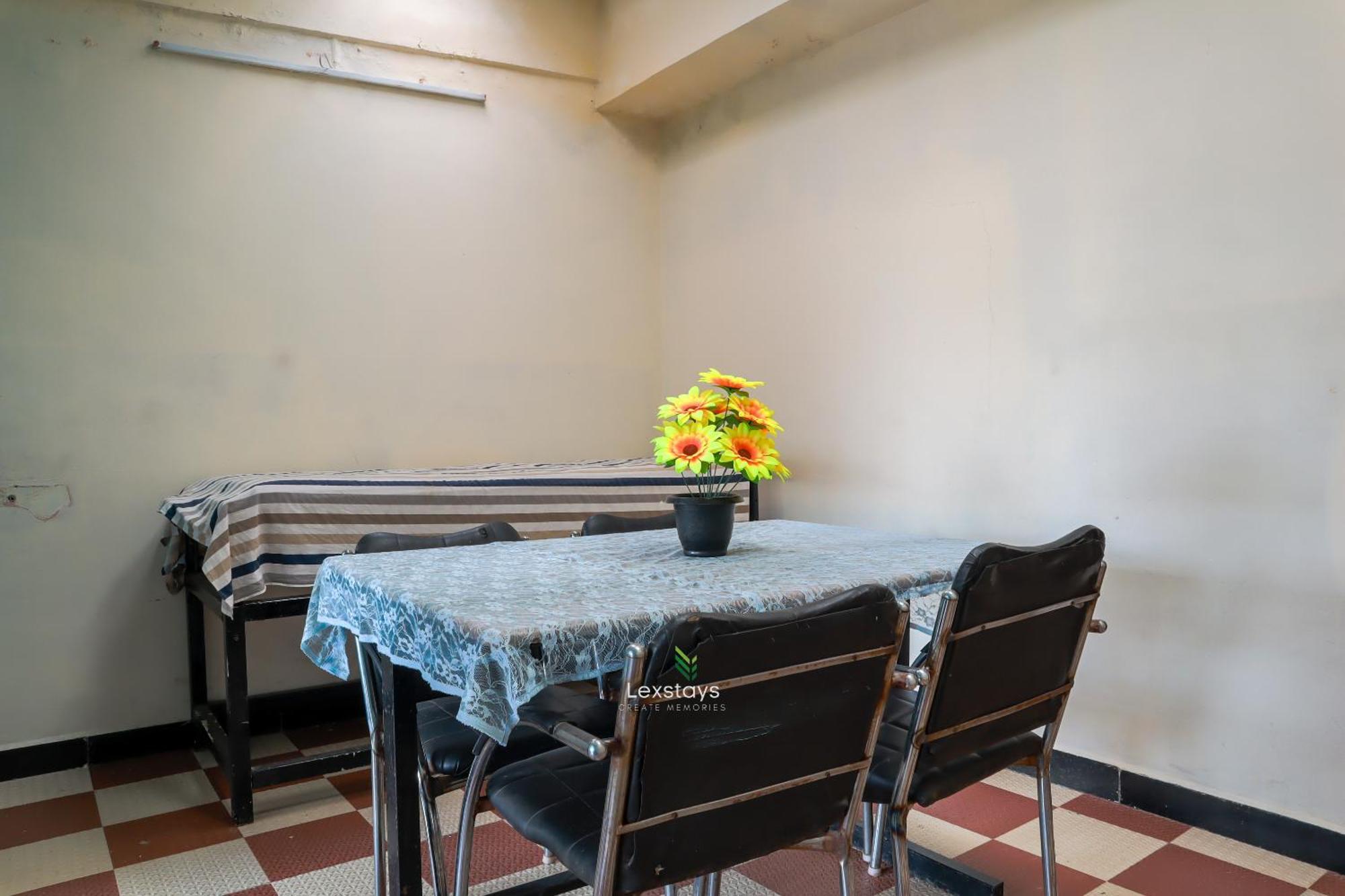 Vijaya Deepa Guest House By Lexstays Coonoor Extérieur photo