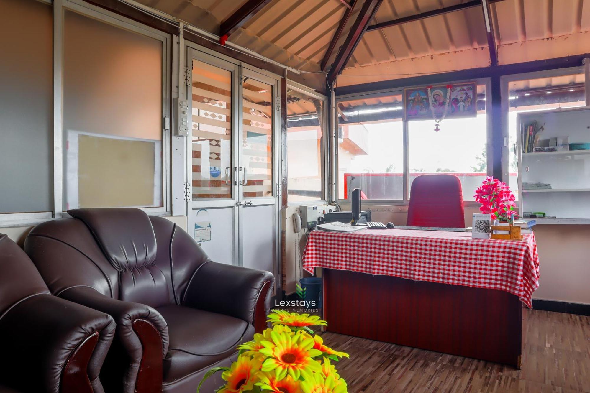 Vijaya Deepa Guest House By Lexstays Coonoor Extérieur photo